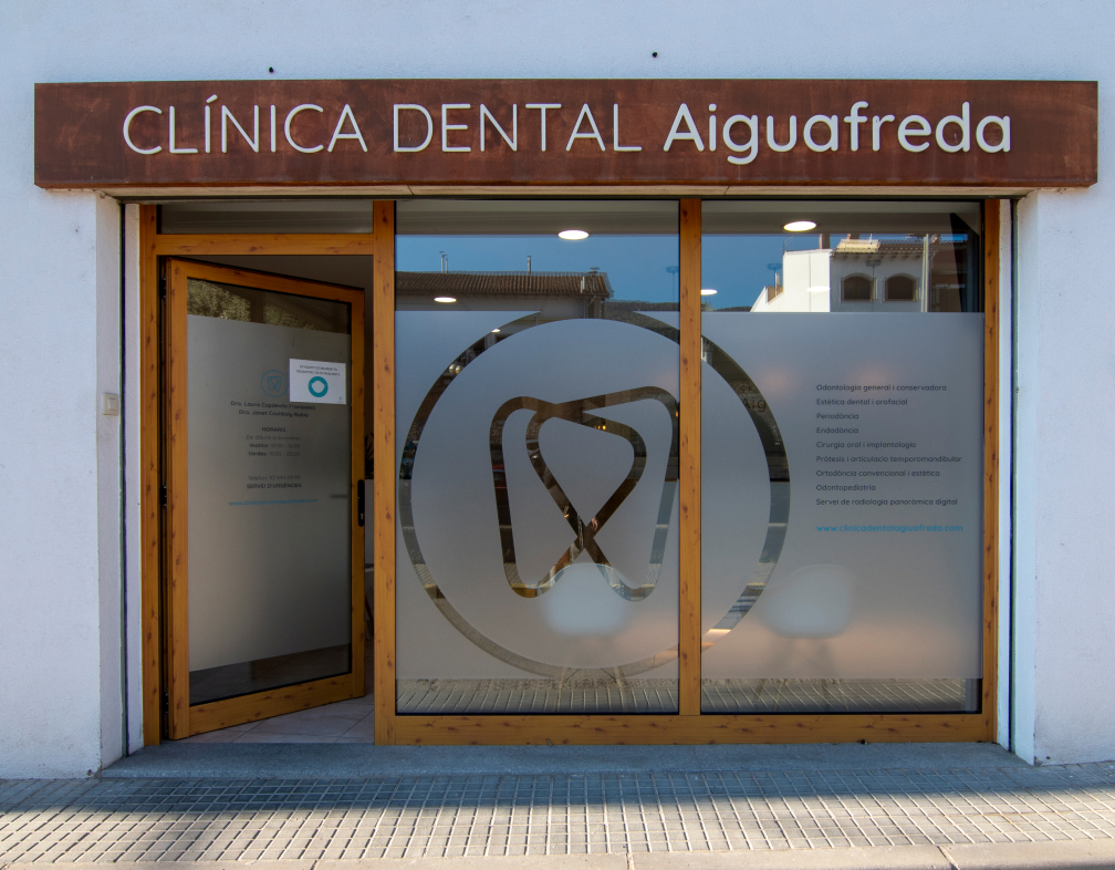 Façana de la clinica dental Aiguafreda